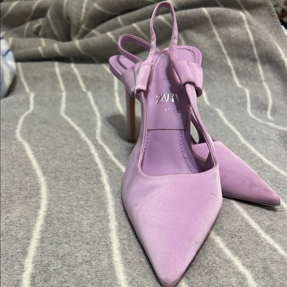 Zara Purple Heels with Pointed Toe and Ankle Strap